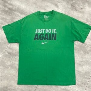 Mens XL green Nike T-shirt